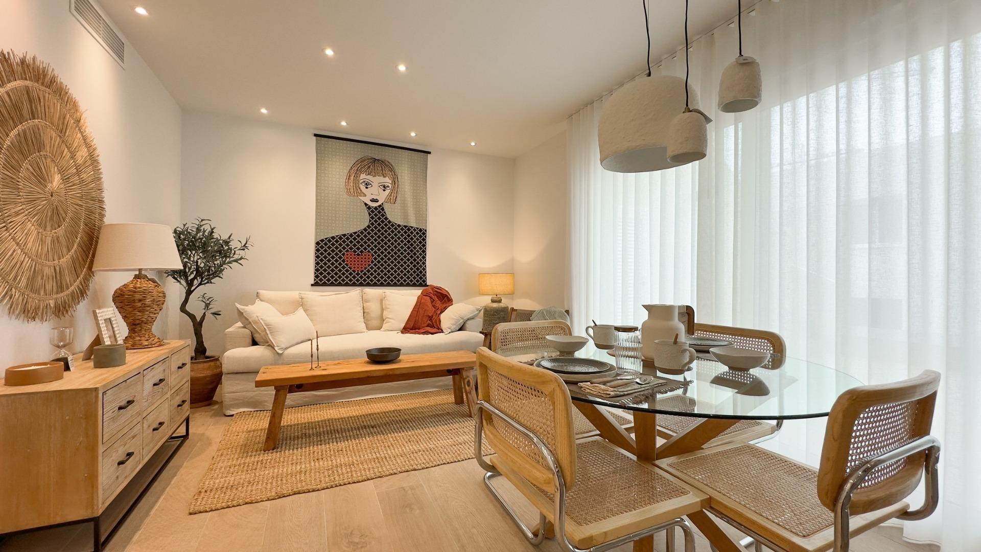Chalet de Obra Nueva en La Finca Golf con Piscina Privada — 3 Dorm. y 2 Baños