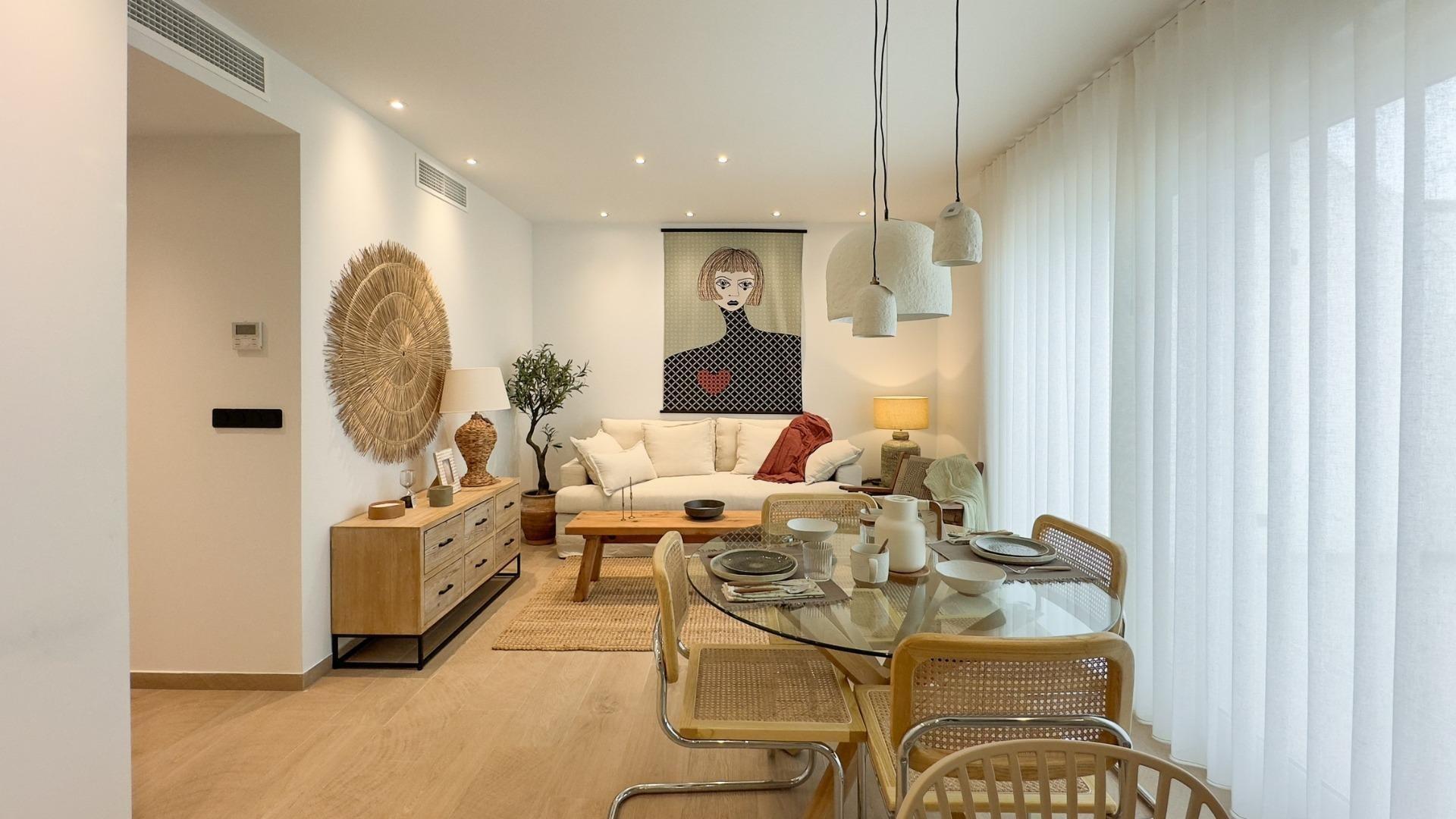Chalet de Obra Nueva en La Finca Golf con Piscina Privada — 3 Dorm. y 2 Baños