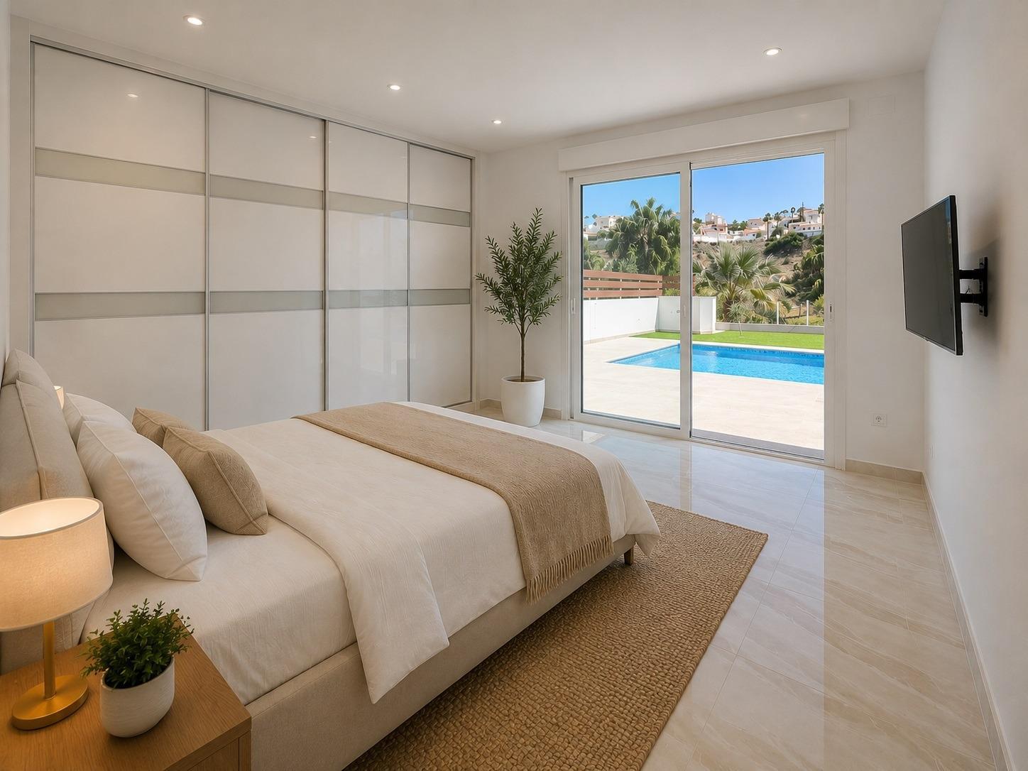 Villa de lujo en 1ª línea de golf en Rojales — 4 dorm. y piscina privada