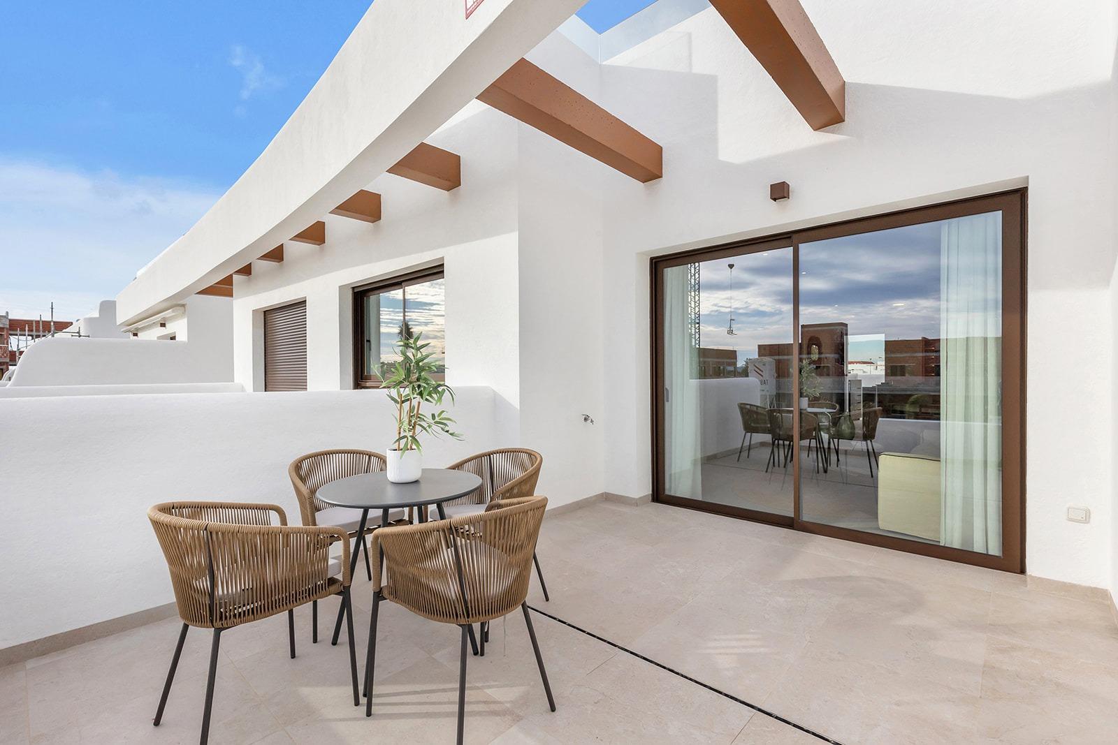 Apartamento de obra nueva con piscina privada junto a Serena Golf, Los Alcázares