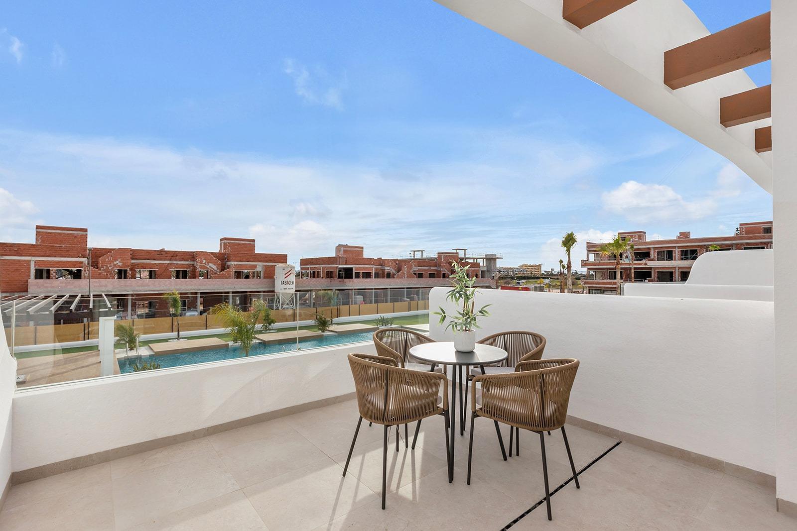 Apartamento de obra nueva con piscina privada junto a Serena Golf, Los Alcázares