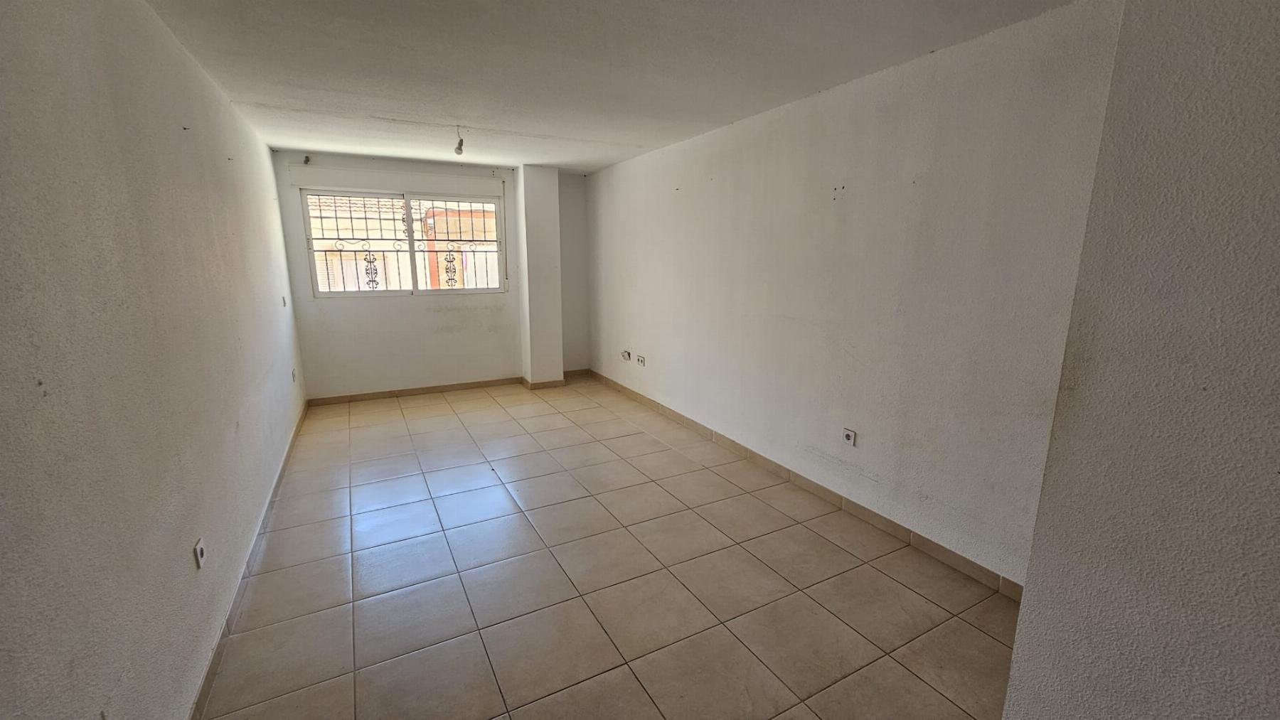 3-Bed Coastal Apartment 200m from Playa del Cura with Private Patio & Garage