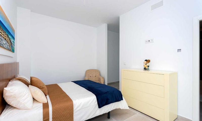 Villa de obra nueva en Daya Nueva con piscina privada y 3 dormitorios