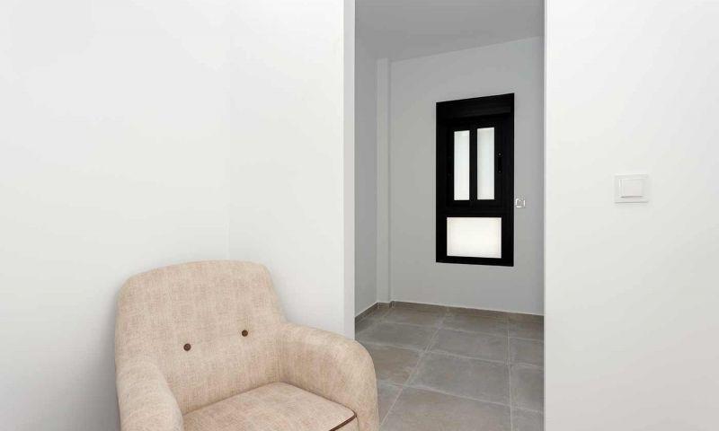 Villa de obra nueva en Daya Nueva con piscina privada y 3 dormitorios