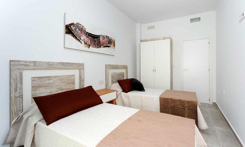 Villa de obra nueva en Daya Nueva con piscina privada y 3 dormitorios