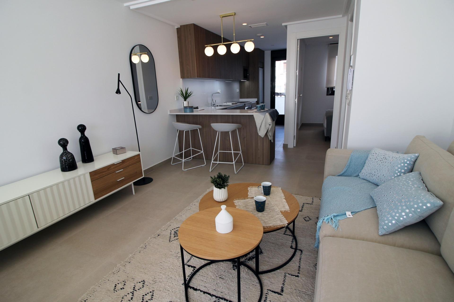 Villa de obra nueva con piscina privada en Pilar de la Horadada — 4 dorm.