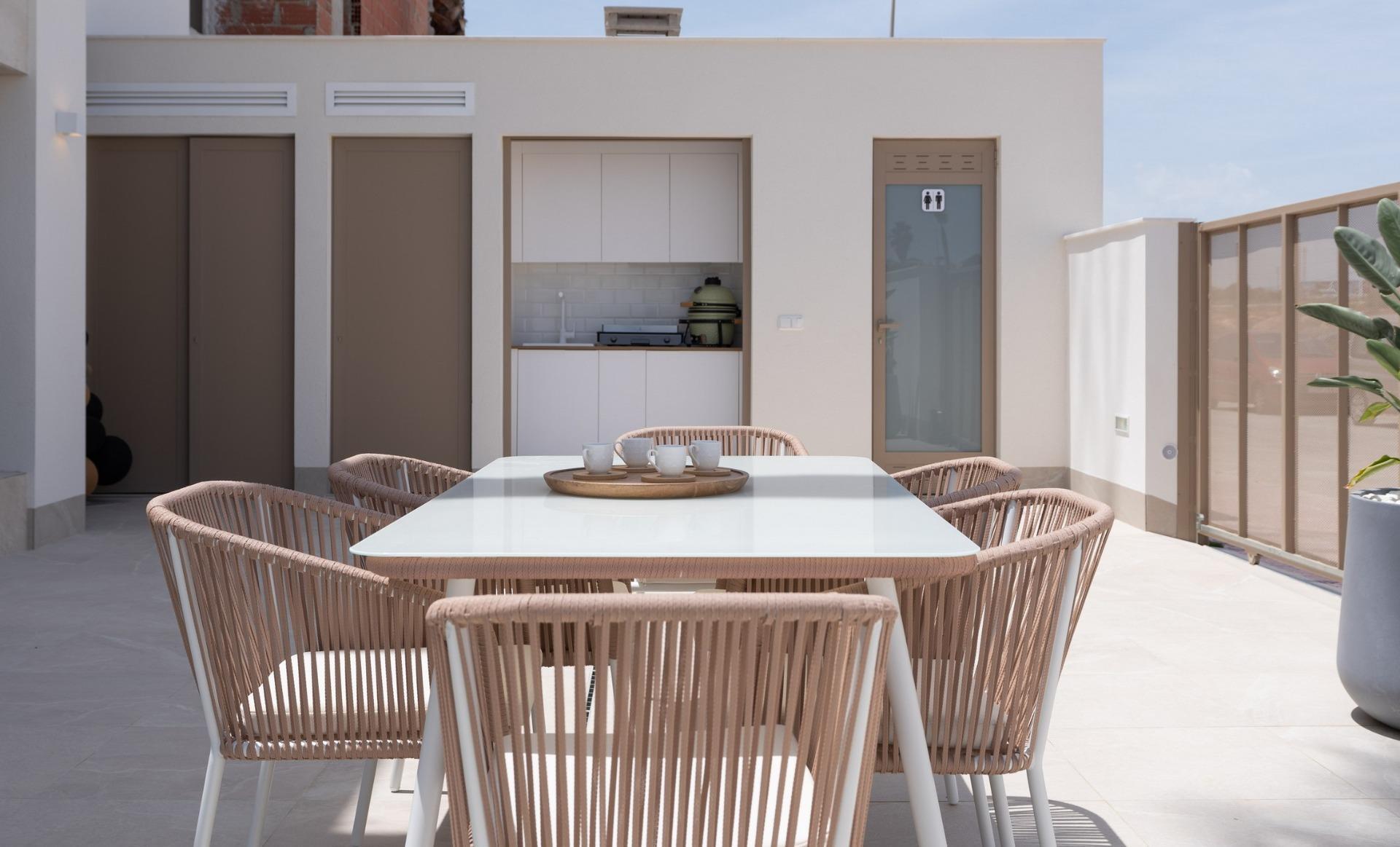 Villa de obra nueva con piscina privada en Serena Golf, Los Alcázares – 3 Dorm.
