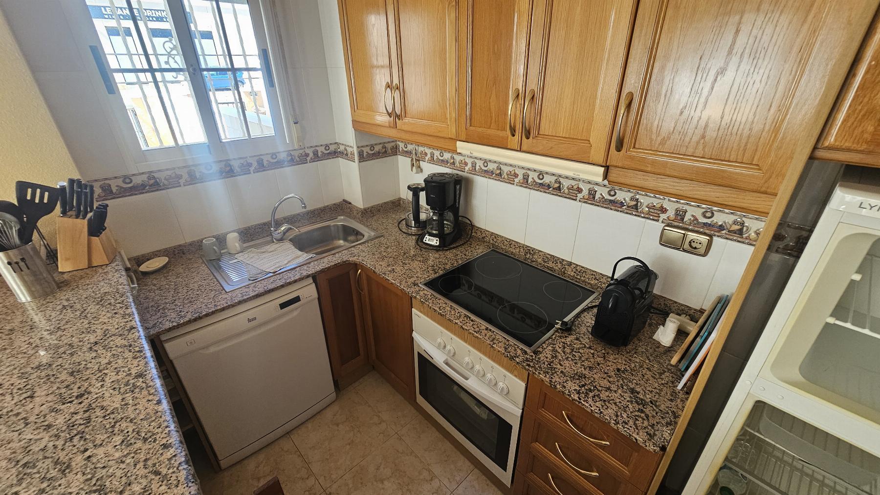 Dúplex con jardín privado y solárium en Lomas de Cabo Roig — 2 dorm.