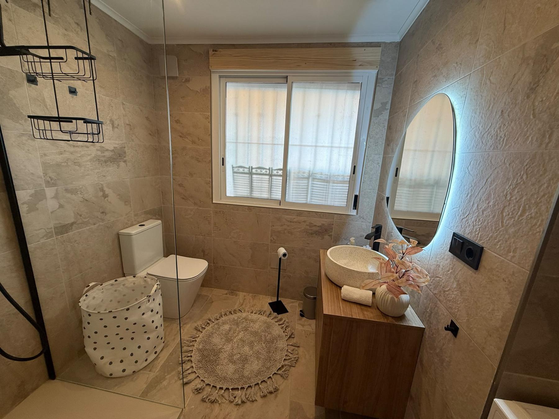 Villa de lujo reformada en Montezenia con piscina privada — 5 dorm. y 3 baños