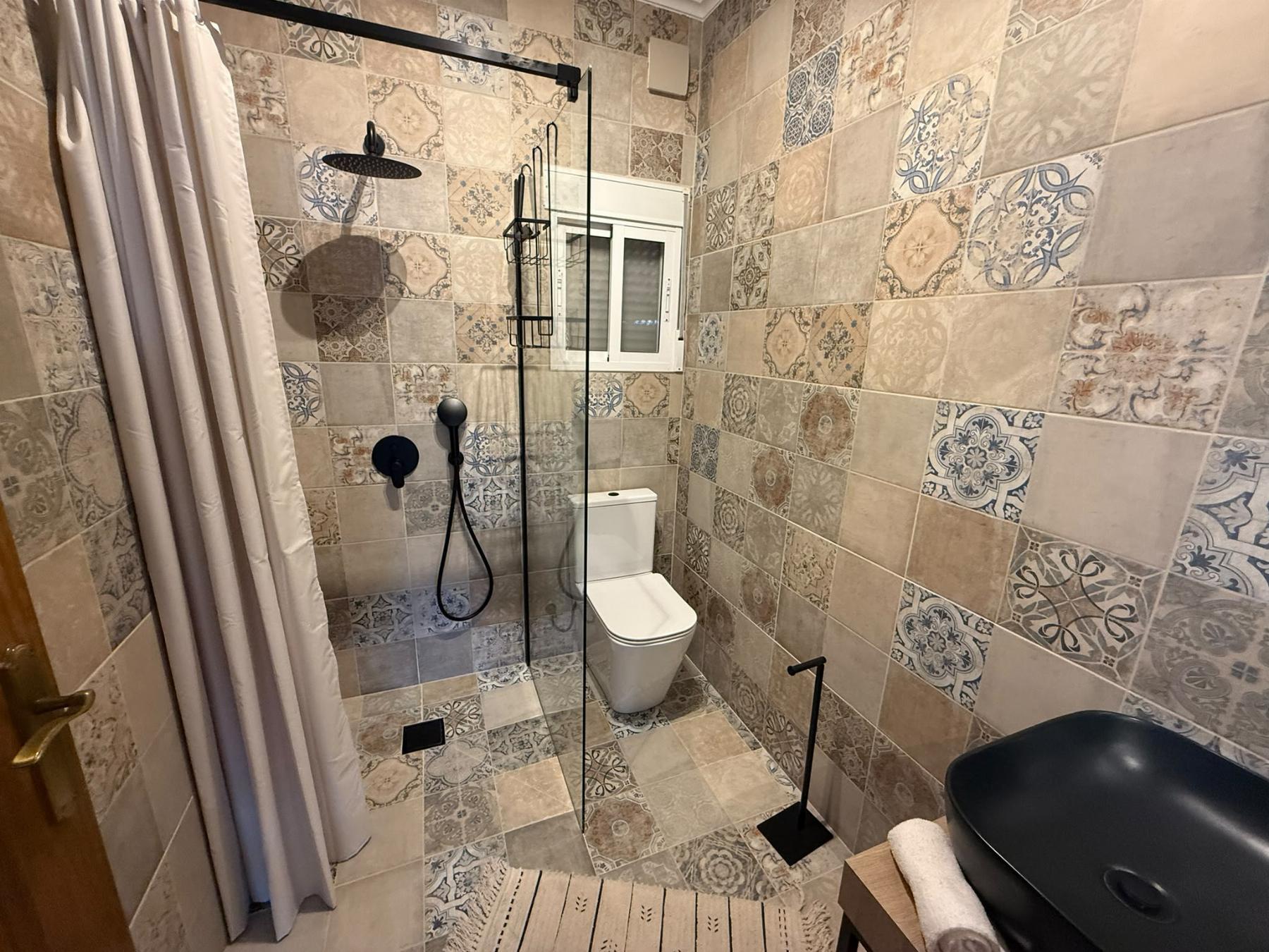 Villa de lujo reformada en Montezenia con piscina privada — 5 dorm. y 3 baños