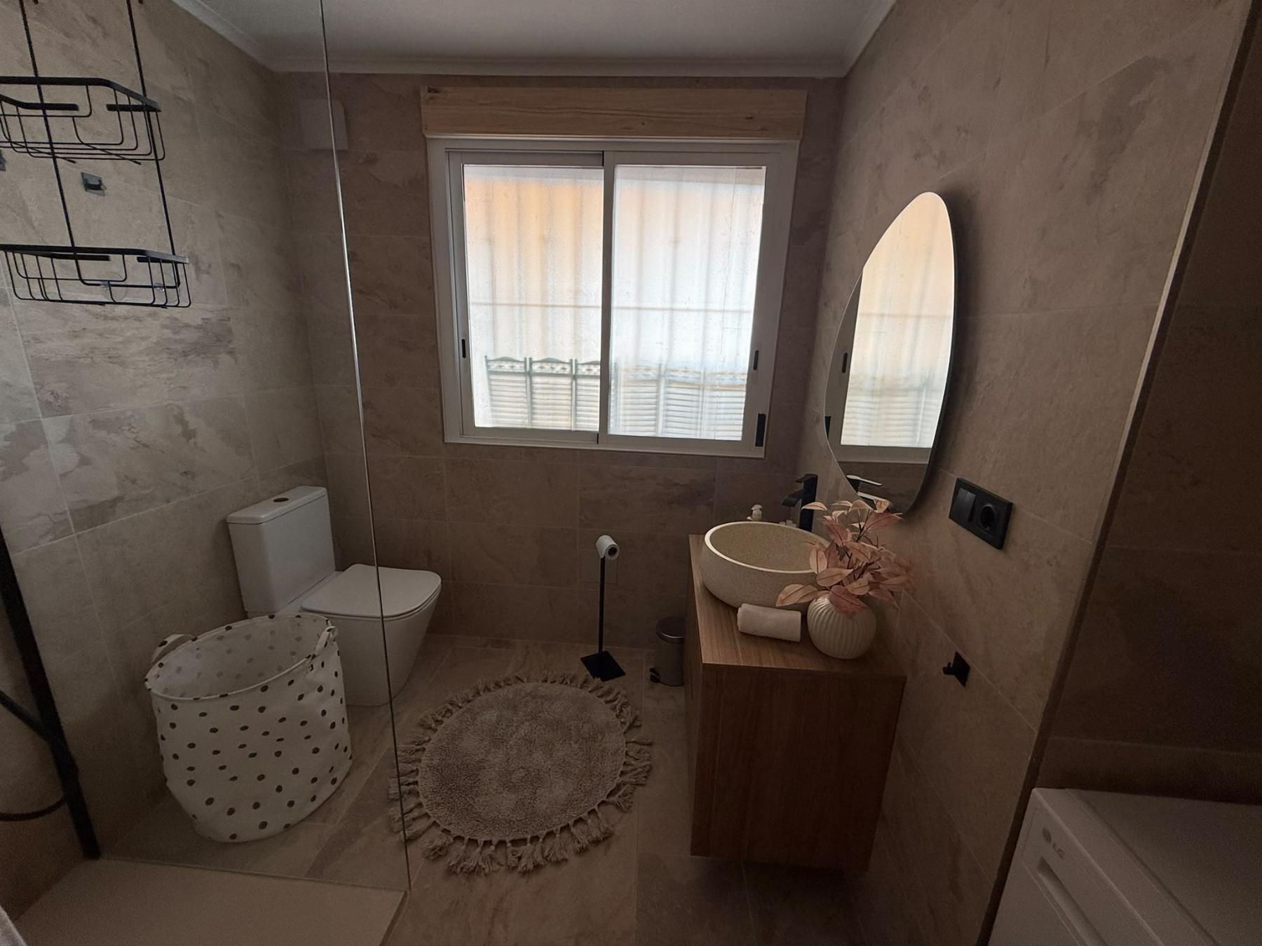 Villa de lujo reformada en Montezenia con piscina privada — 5 dorm. y 3 baños