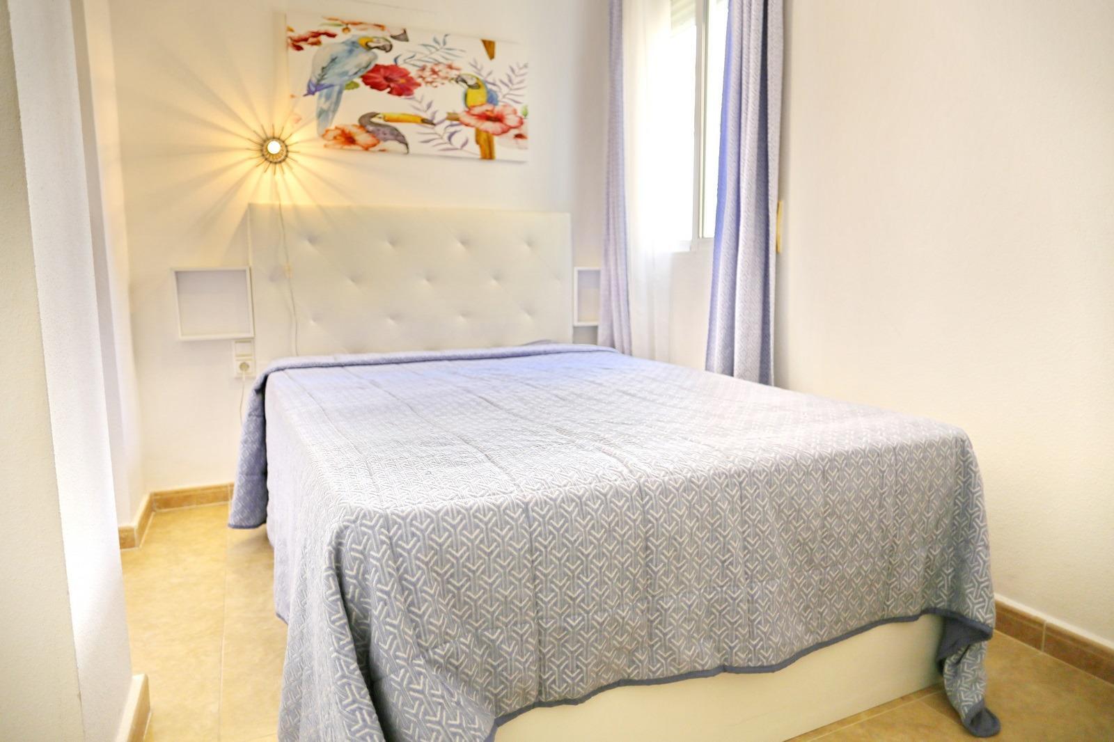 Duplex a 10m de Playa de La Mata con vistas al mar y garaje — 2 dorm.