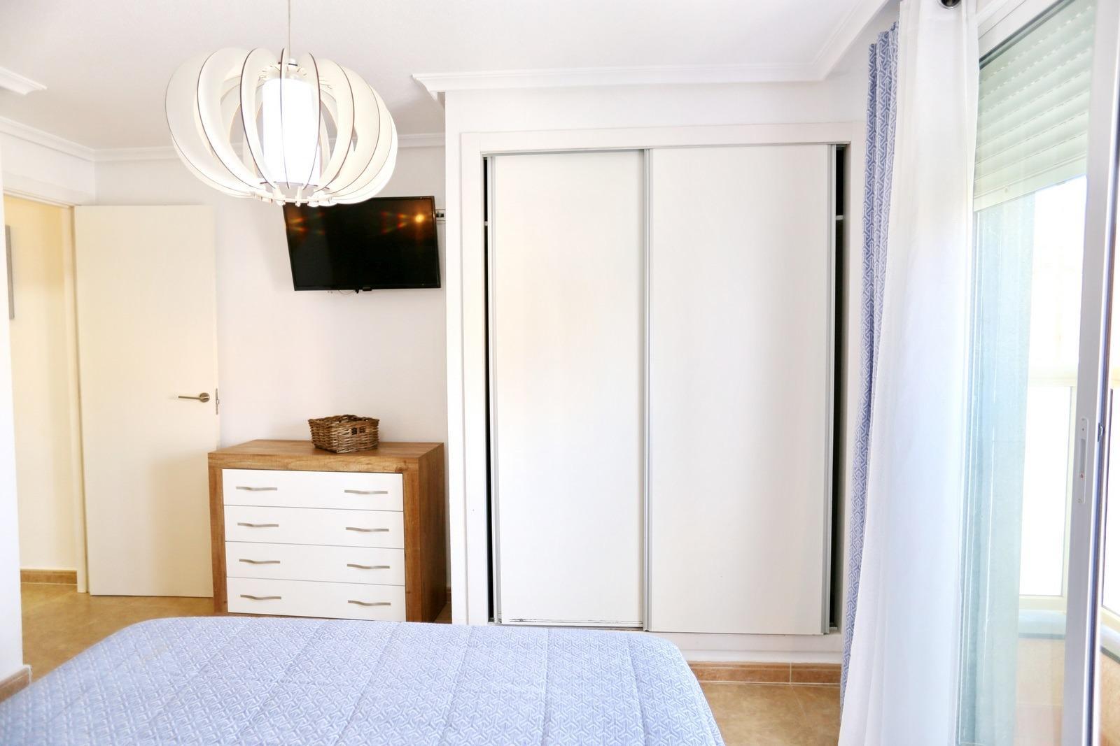 Duplex a 10m de Playa de La Mata con vistas al mar y garaje — 2 dorm.