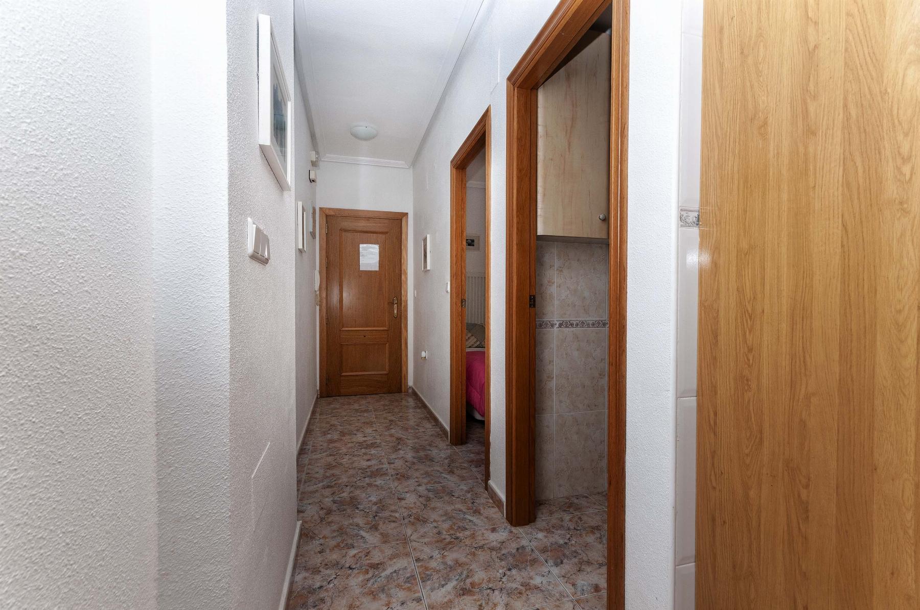 Apartamento con vistas al mar y piscina en primera línea — Aguamarina