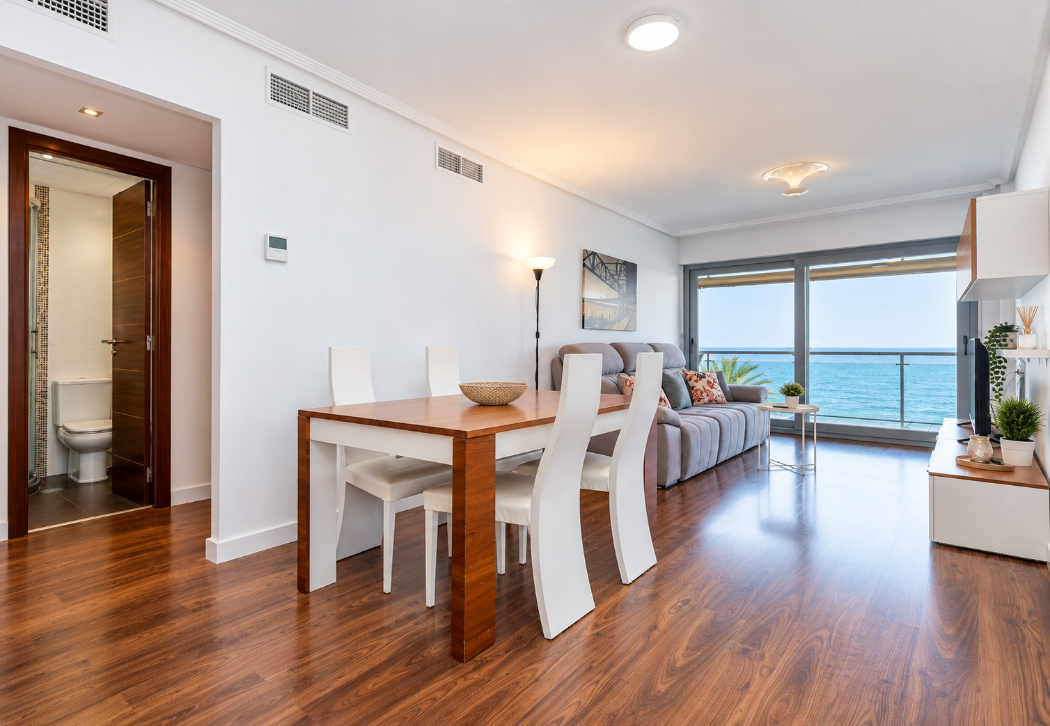 Lujo frente al mar en Playa del Cura: 3 dorm, terraza de 20m² y piscina