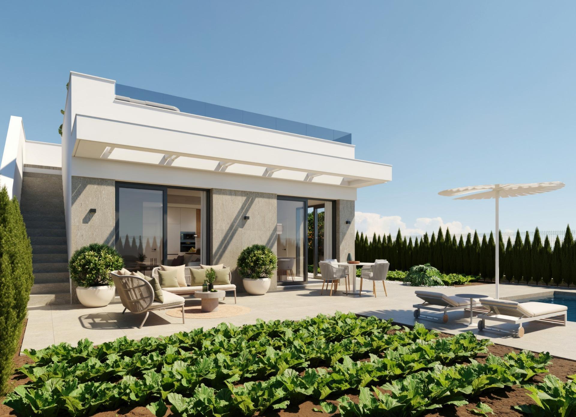 Villa de obra nueva con piscina privada en Hacienda del Álamo Golf — 2 dorm.