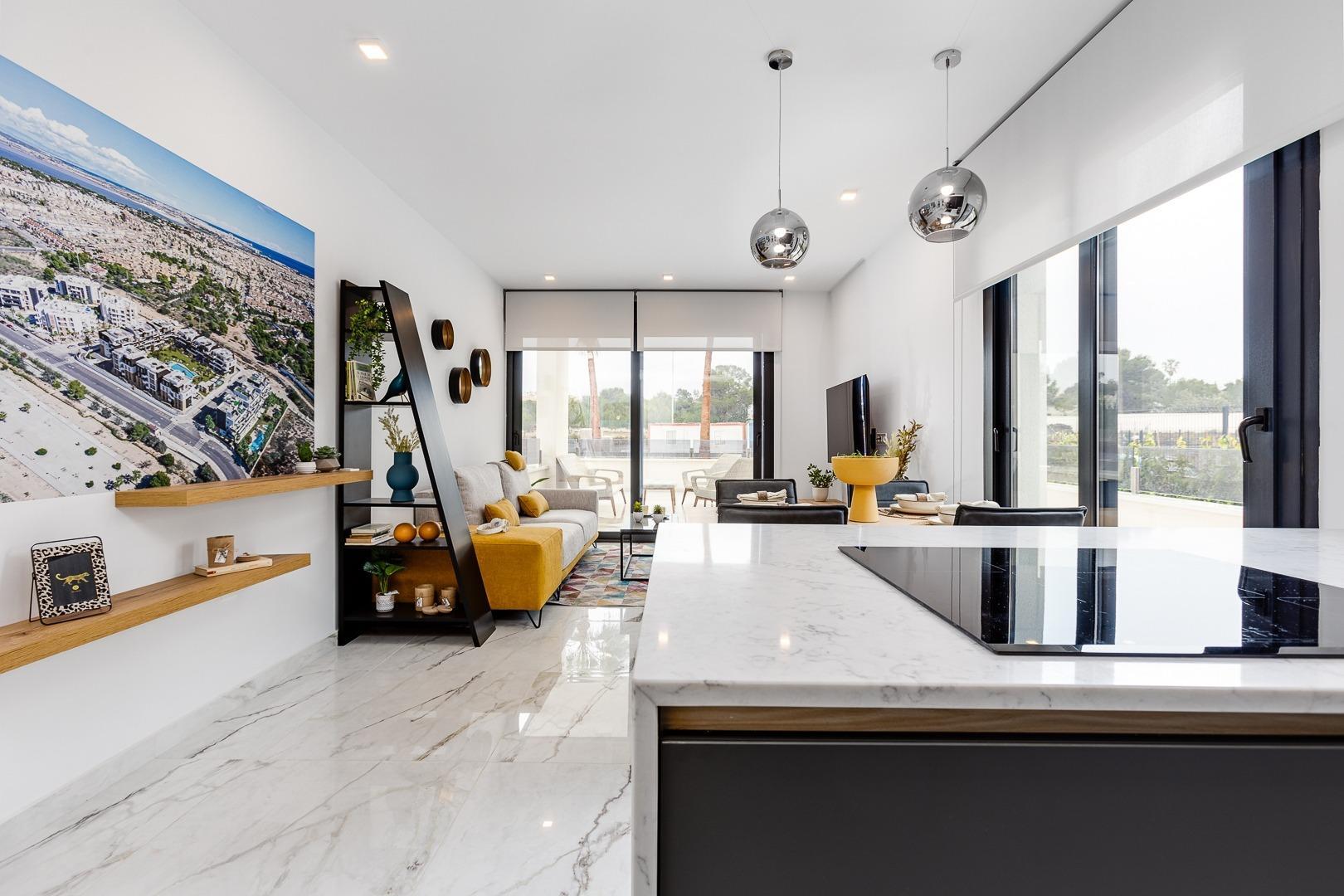 Villa de obra nueva con piscina privada en Ciudad Quesada — 4 dorm.