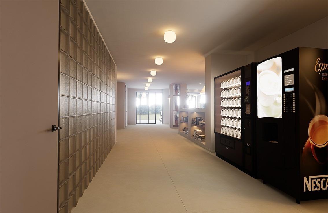 Ático con piscina privada y licencia turística en Torrevieja — 300m del mar