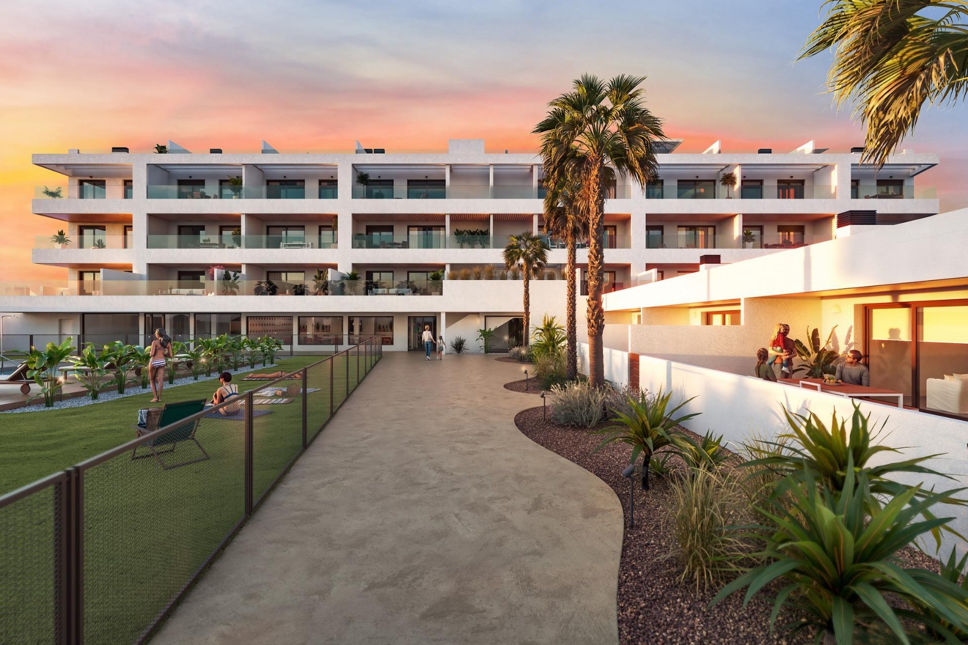 Apartamento obra nueva con piscina privada en Los Frutales, Torrevieja — 2 dorm.