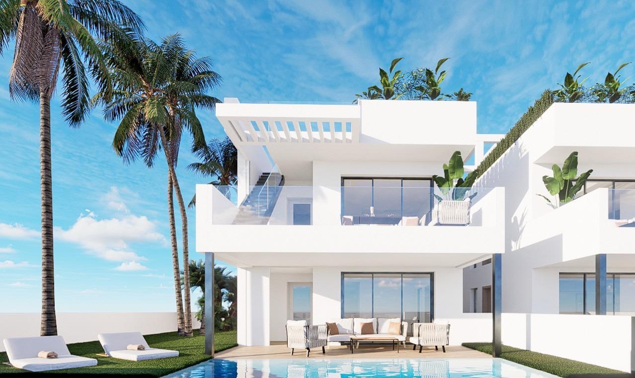 Chalet de obra nueva con piscina privada y vistas en Finestrat — 3 dorm.
