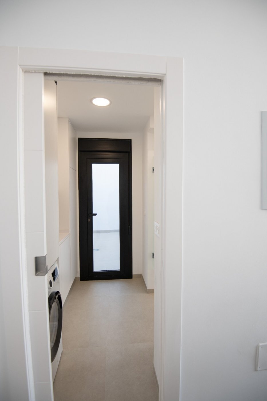 Adosado de obra nueva en San Javier con piscina privada y solárium — 3 dorm.