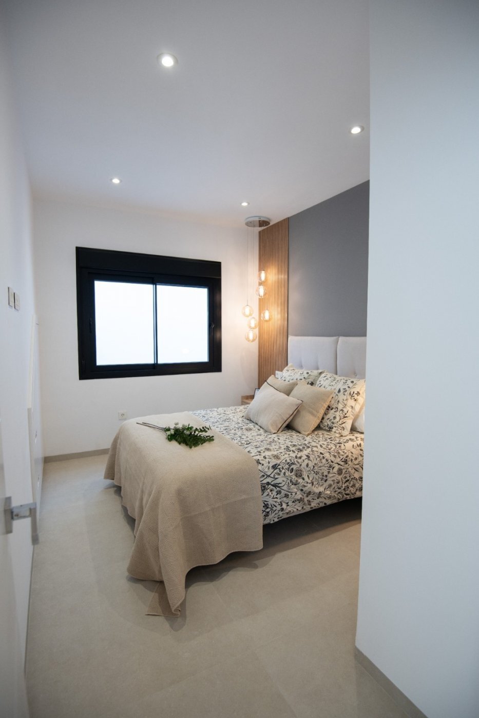 Adosado de obra nueva en San Javier con piscina privada y solárium — 3 dorm.
